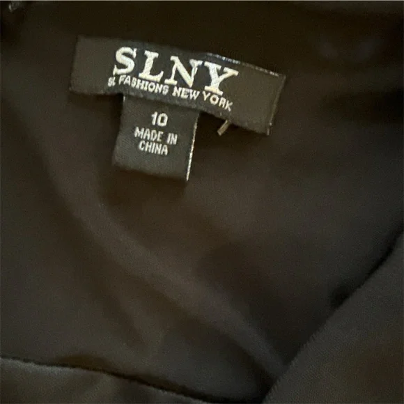 Fashion  Black and Green Pleated Maxi Gown - Picture 7 of 7